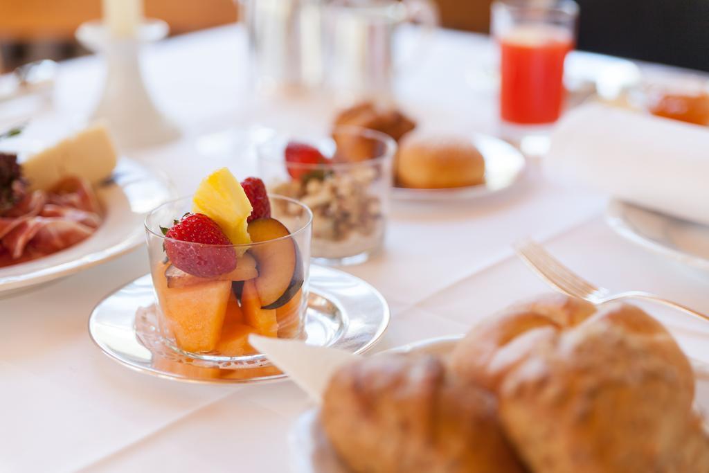 Hotel Tre Cime Sesto - Sexten Екстер'єр фото